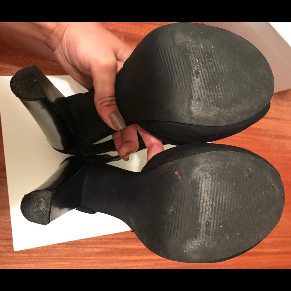 Steve Madden Desireee Black Platform Heels - Picture 4 of 5